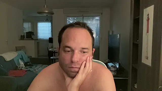 Funnyjul31 online show from August 5, 2026, 3:28 pm