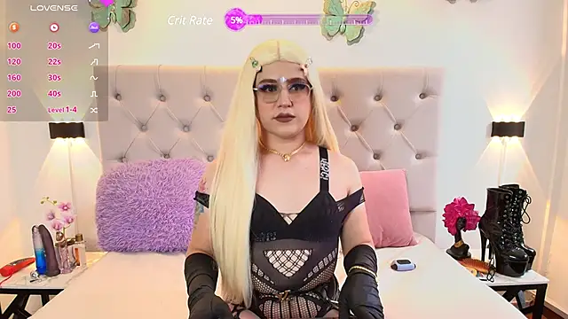 Snapshot of Alyssaa_Hunter chatting on February 4, 2025, 7:33 pm Alyssaa Hunter online show from February 4, 2025, 7:33 pm