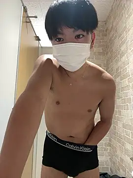 RUKI042 online show from October 27, 2025, 8:37 am