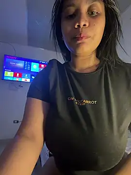 my cam online show from July 17, 2026, 2:42 am