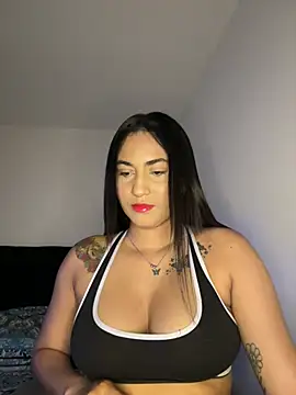 mari pauli x online show from February 18, 2025, 4:15 am