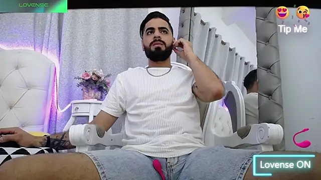 jesus falcon10 online show from February 7, 2025, 4:27 am