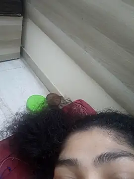 naina78910 online show from February 16, 2025, 7:38 pm