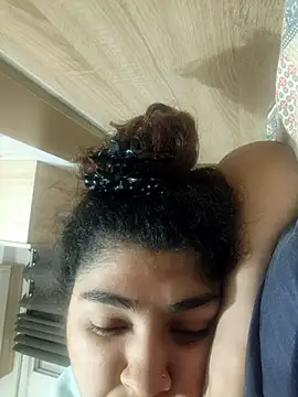 naina78910 online show from October 24, 2025, 4:50 pm