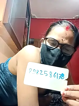 Snapshot of runi31 chatting on September 22, 2025, 5:52 pm runi31 online show from September 22, 2025, 5:52 pm