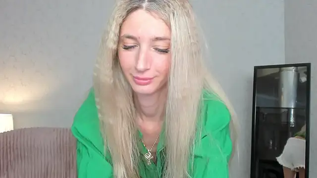 Snapshot of skinnyladyy chatting on February 26, 2025, 5:13 am skinnyladyy online show from February 26, 2025, 5:13 am