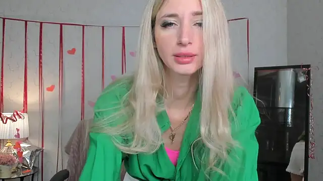 Snapshot of skinnyladyy chatting on February 19, 2025, 2:12 am skinnyladyy online show from February 19, 2025, 2:12 am