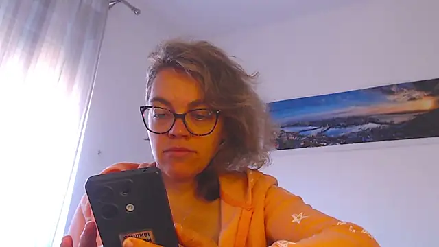 Ju-Hot online show from October 14, 2025, 3:01 pm