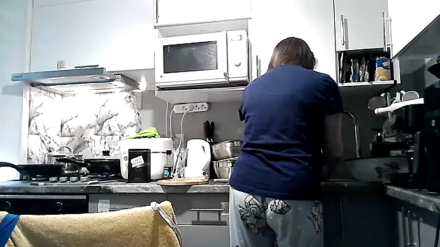 Misssweet s online show from November 6, 2025, 5:33 am