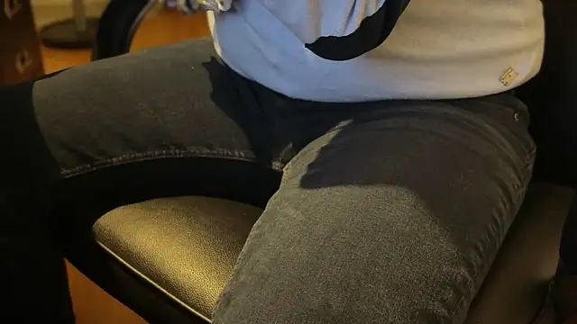 vincent1522 online show from February 26, 2026, 7:25 pm