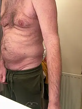 vincent1522 online show from March 28, 2026, 1:23 pm