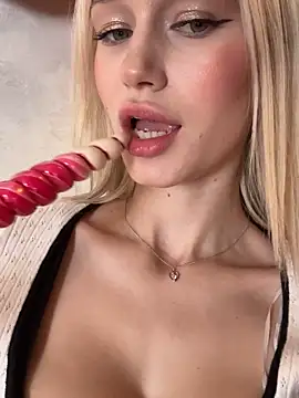 KristinaDane online show from February 17, 2025, 5:58 am
