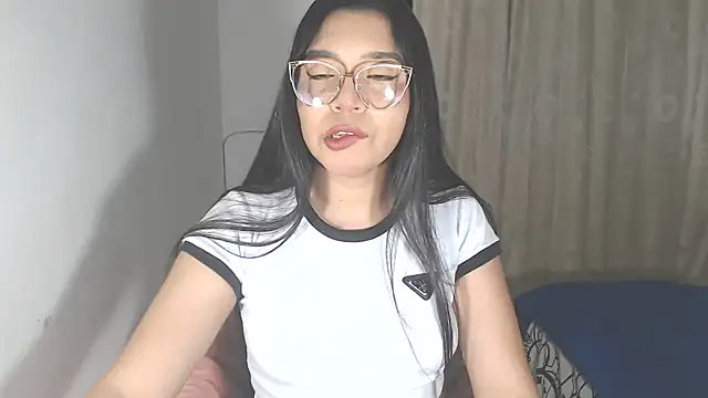 Antoneella vz online show from February 26, 2025, 1:25 am