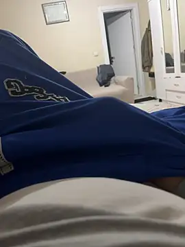 senle12ben2 online show from February 2, 2025, 5:15 pm