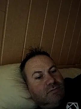 Snapshot of Pourleplasirs chatting on November 8, 2025, 5:16 pm Pourleplasirs online show from November 8, 2025, 5:16 pm