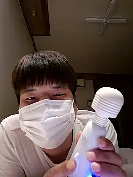 Snapshot of Tyyyggjju chatting on February 23, 2026, 1:44 pm Tyyyggjju online show from February 23, 2026, 1:44 pm