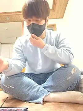 Snapshot of Tyyyggjju chatting on December 22, 2025, 3:45 pm Tyyyggjju online show from December 22, 2025, 3:45 pm