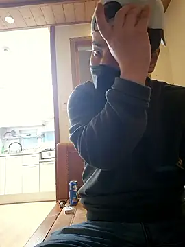 Snapshot of Tyyyggjju chatting on November 28, 2025, 8:14 am Tyyyggjju online show from November 28, 2025, 8:14 am