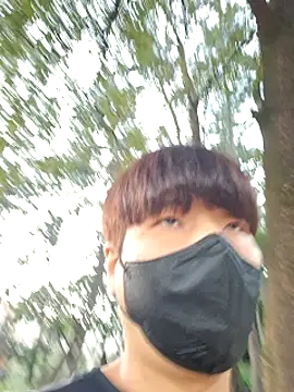 Snapshot of Tyyyggjju chatting on October 24, 2025, 8:35 am Tyyyggjju online show from October 24, 2025, 8:35 am