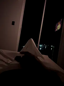 jhonnes  online show from October 26, 2025, 2:45 am