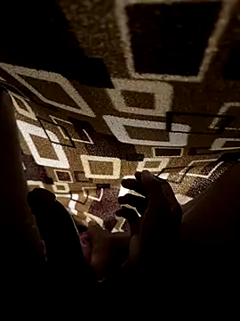 jhonnes  online show from December 15, 2025, 2:06 am