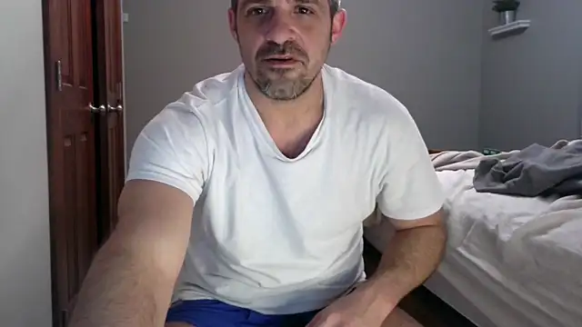 Troyt87 online show from February 19, 2026, 6:21 am