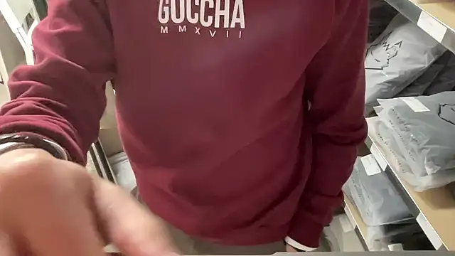 bullyboyy online show from November 25, 2025, 7:36 pm