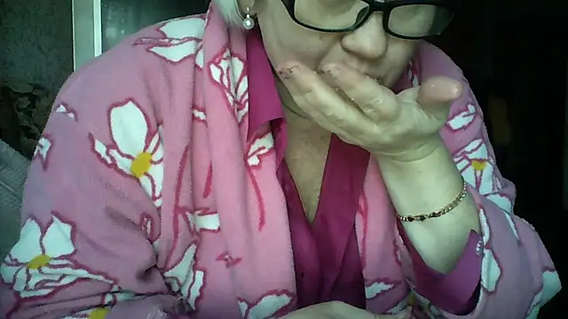 Mayya4321 online show from January 14, 2026, 1:26 pm