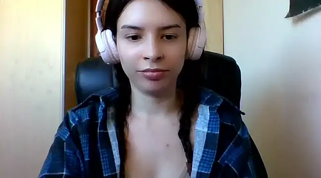 Snapshot of LariceSexy chatting on March 19, 2025, 1:07 pm LariceSexy online show from March 19, 2025, 1:07 pm
