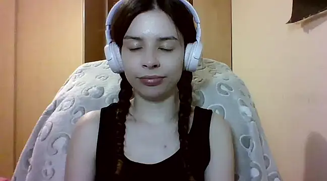 Snapshot of LariceSexy chatting on March 12, 2025, 10:17 pm LariceSexy online show from March 12, 2025, 10:17 pm