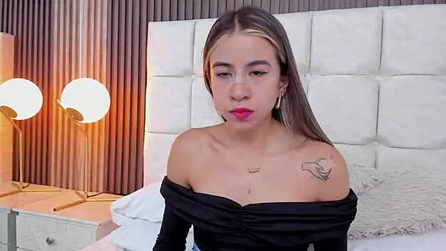 Ariana greenblat online show from April 8, 2026, 11:12 am