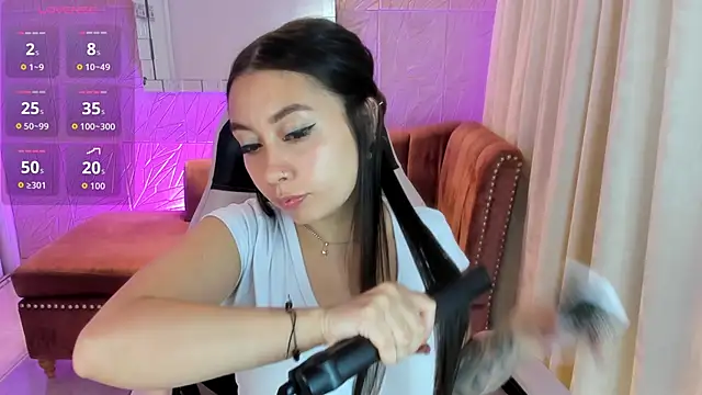 Snapshot of miss_isabella_m chatting on February 20, 2026, 1:46 pm miss isabella m online show from February 20, 2026, 1:46 pm