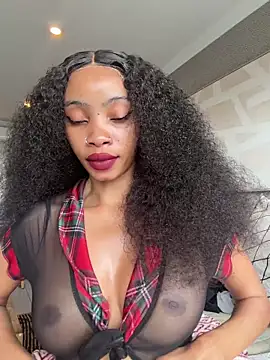 Snapshot of ZinaFreak chatting on October 30, 2025, 2:04 pm ZinaFreak online show from October 30, 2025, 2:04 pm