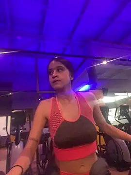 Miliboobs  online show from February 14, 2025, 9:10 pm