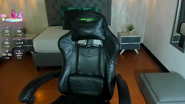 Snapshot of Hadley_ chatting on February 11, 2026, 3:06 am Hadley online show from February 11, 2026, 3:06 am