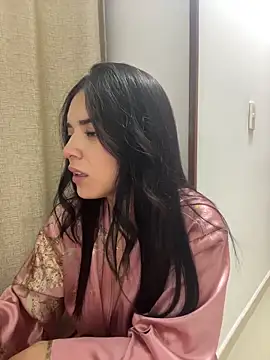 eileensophi online show from January 19, 2026, 1:31 am