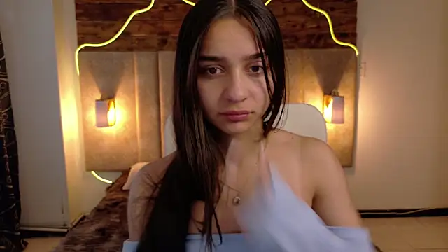 violet thomson online show from September 23, 2025, 1:40 pm