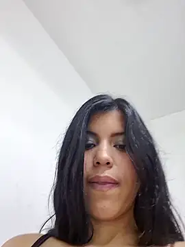 Angela Sophie online show from December 13, 2025, 8:04 pm