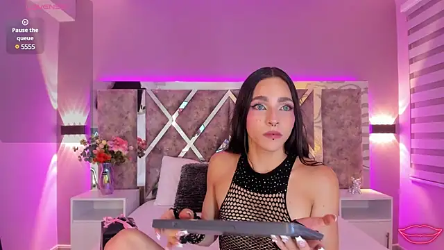 Snapshot of CandyLuxury__ chatting on March 23, 2025, 2:37 am CandyLuxury online show from March 23, 2025, 2:37 am