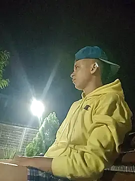 arevalo1124 online show from March 18, 2025, 5:12 am