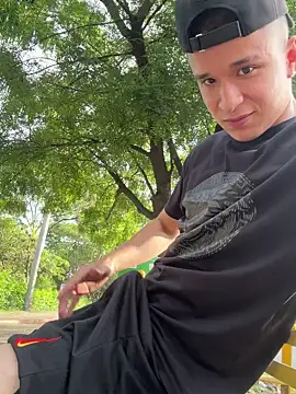 arevalo1124 online show from November 13, 2025, 9:08 pm