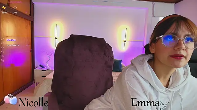  Emma11 online show from February 17, 2025, 7:23 pm