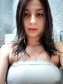 Maiden-Hot online show from April 14, 2026, 10:15 pm