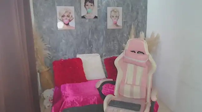 Snapshot of dulcetaylorss chatting on March 6, 2025, 12:30 pm dulcetaylorss online show from March 6, 2025, 12:30 pm