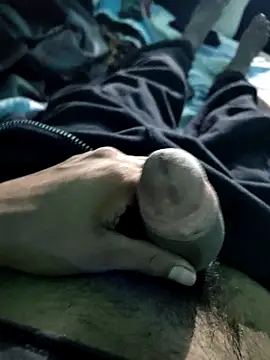 CarlosZava27216 online show from October 28, 2025, 6:23 am