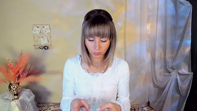 CharmBianca online show from October 12, 2025, 12:39 pm