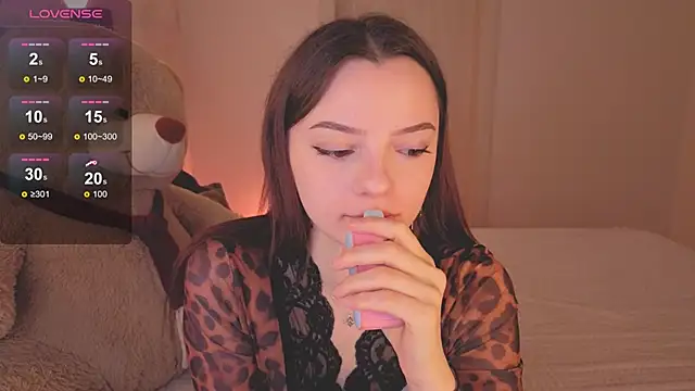 CaseyCraig online show from November 10, 2025, 3:06 pm