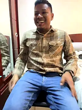 Saipadpuer30 online show from October 12, 2025, 9:38 pm