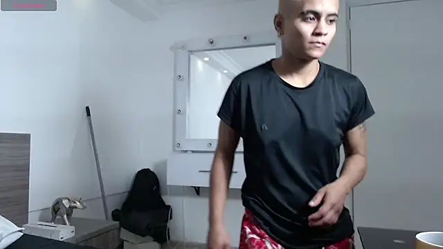 Liiamthompson online show from February 12, 2026, 10:37 am