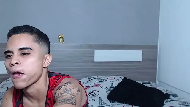 Snapshot of Liiamthompson chatting on October 9, 2025, 11:16 pm Liiamthompson online show from October 9, 2025, 11:16 pm